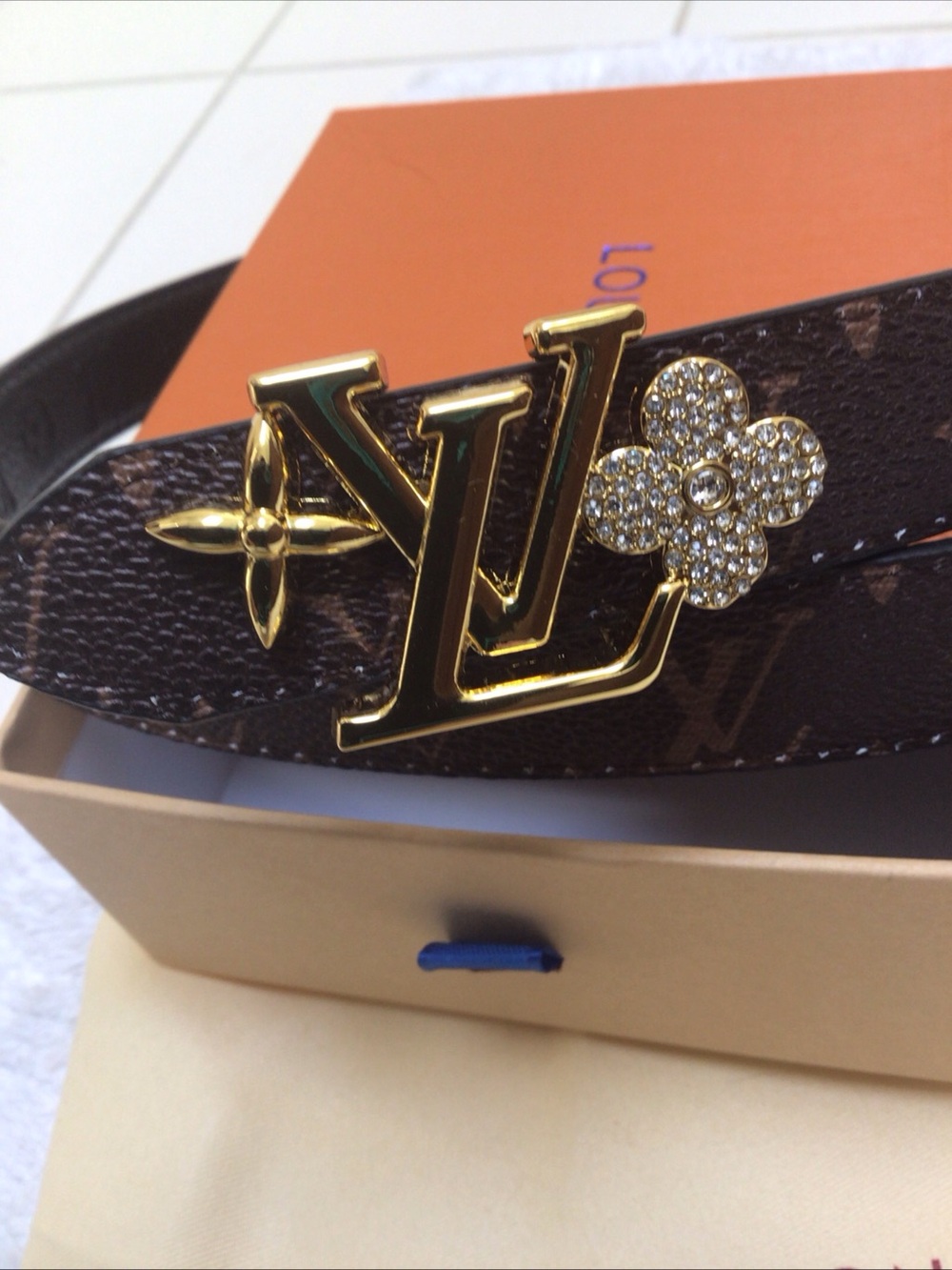 Louis Vuitton Brown Monogram LV Buckle Belt with Crystal Accent reversible 38” - Picture 4 of 8